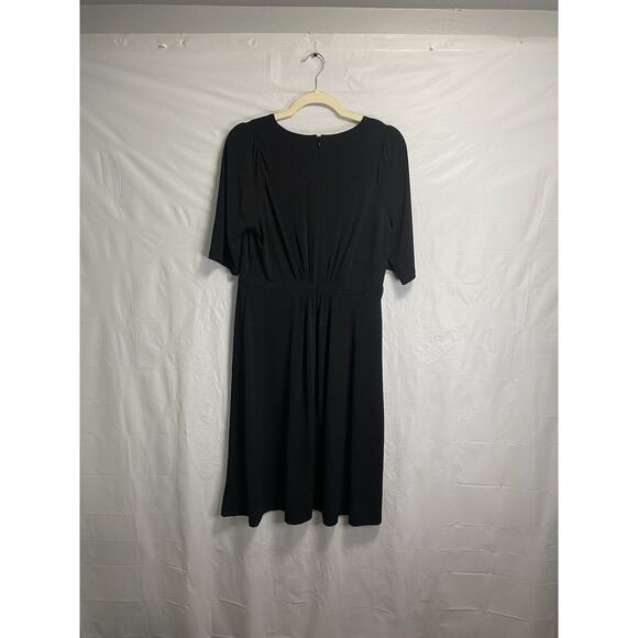 New $139 Talbots Jersey Polished Crepe Fit‎ & Flare Dress Gold Buckle Black 10P - Picture 3 of 5
